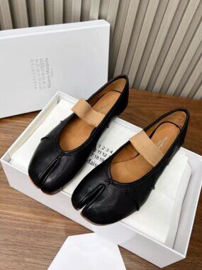 Margiela Tabi Mary Janes | Size 37 | Comfy Black Leather